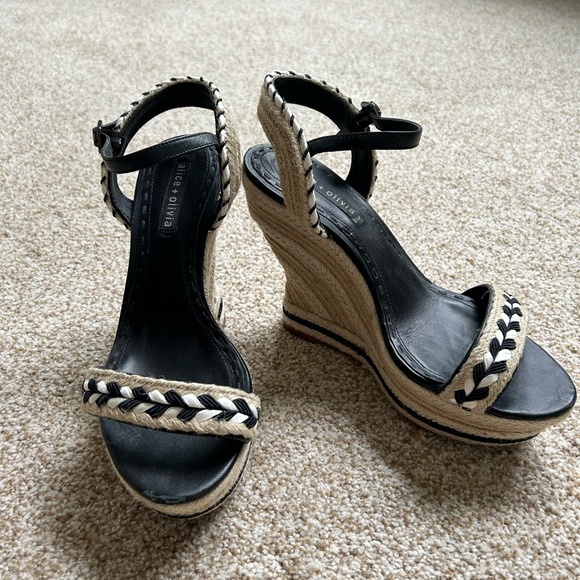 Sandales Guess à Talons Wedge Marron - édition Limitée, Motif Floral, Taille 40, Occasion